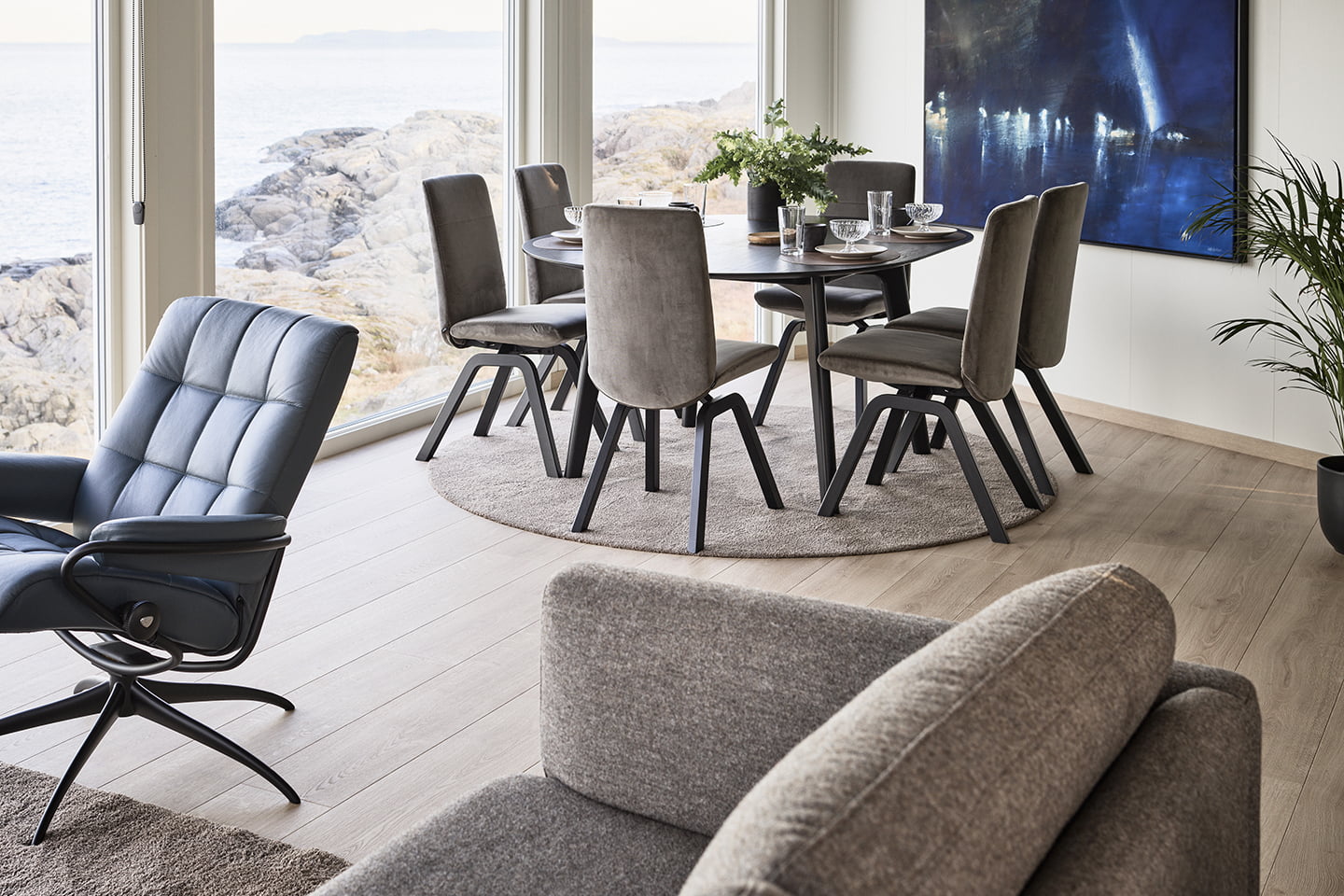 Stressless® high back dining chairs at Runde