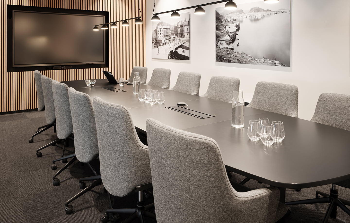 Stressless® dining chairs in a meeting room at RAM