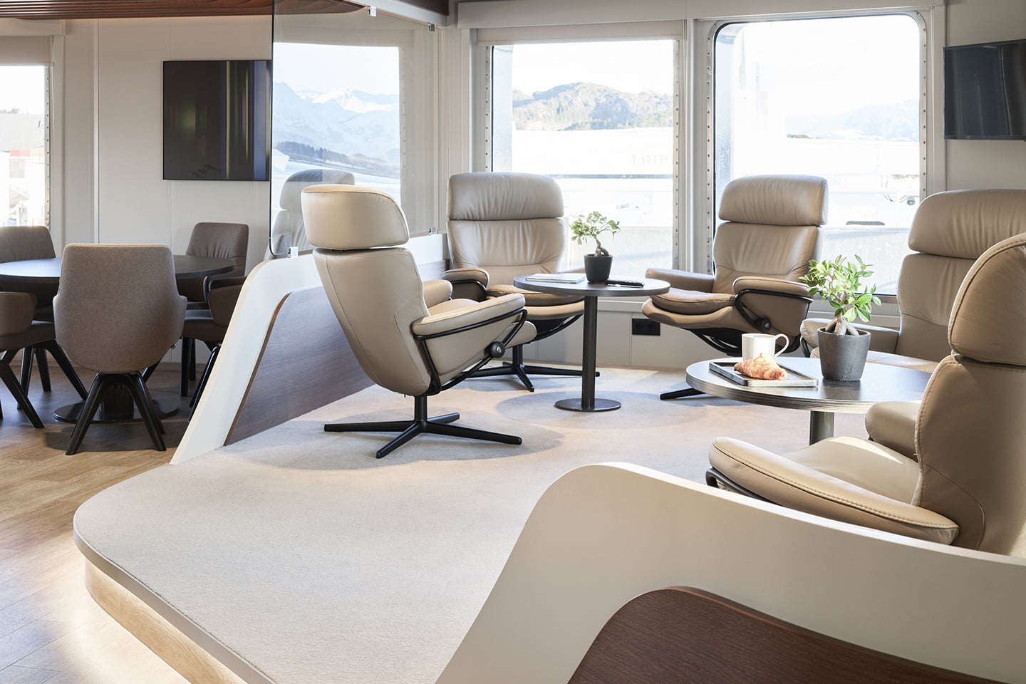 Stressless® Rome high back recliners on board Sunny Lady