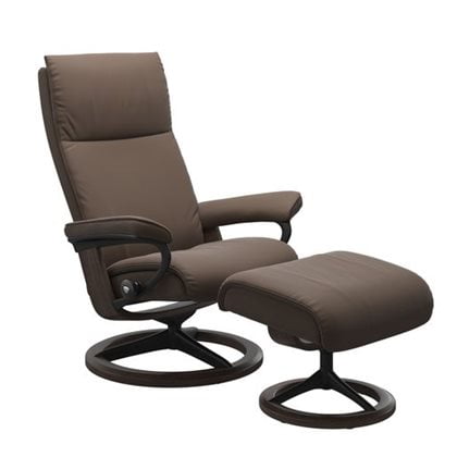 Stressless® Aura recliner with Signature base